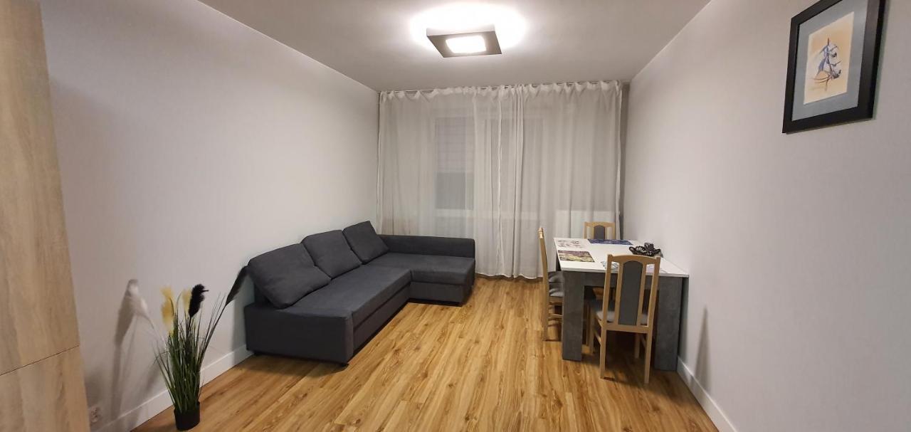 Fajny Apartament Z Parkingiem, Obok Metra. Warschau Exterior foto